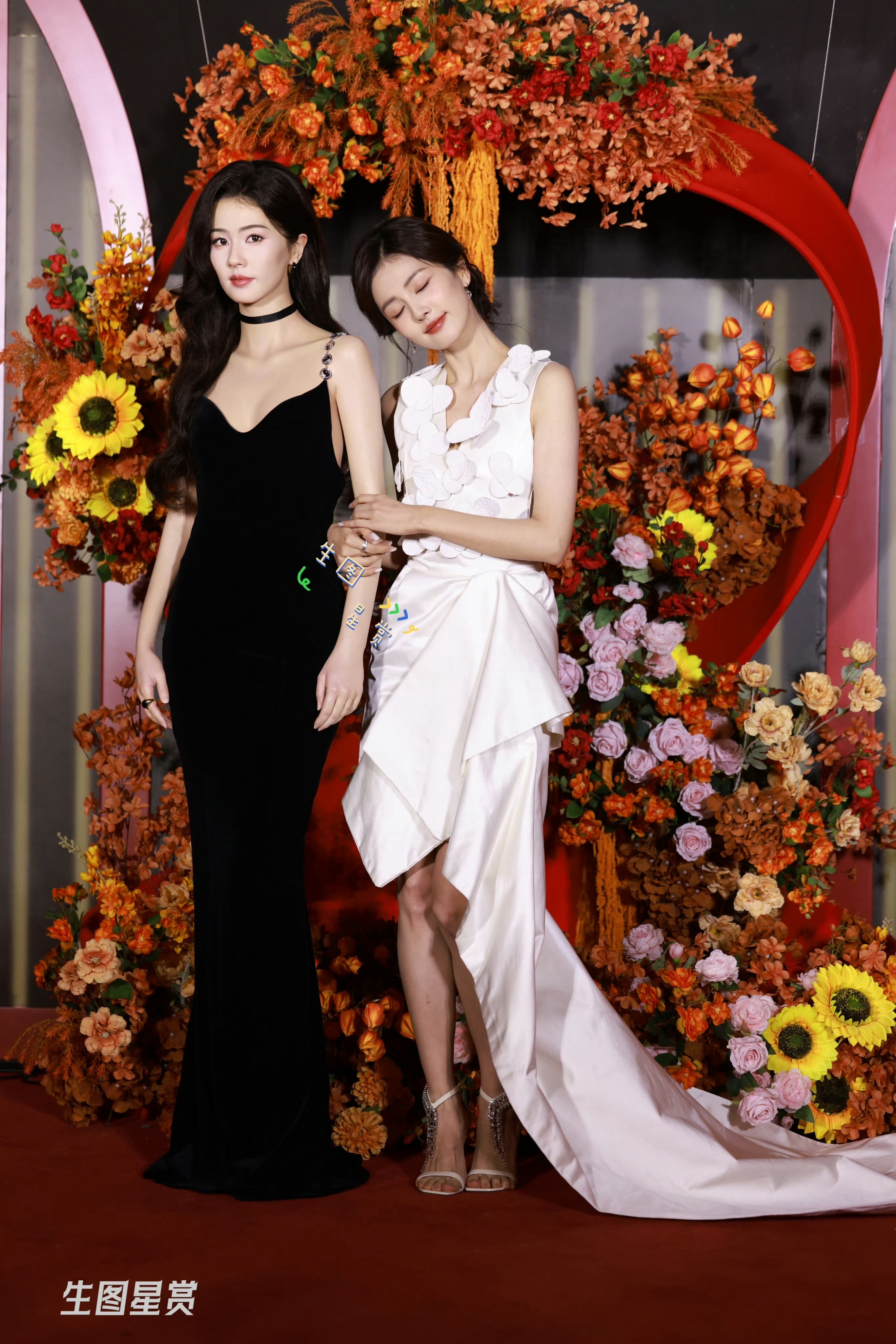 005ZwWLZly1hx2l9wrxwbj323w35s1ky.jpg 白鹿亮相上海杜莎夫人蜡像揭幕仪式/球王会体育